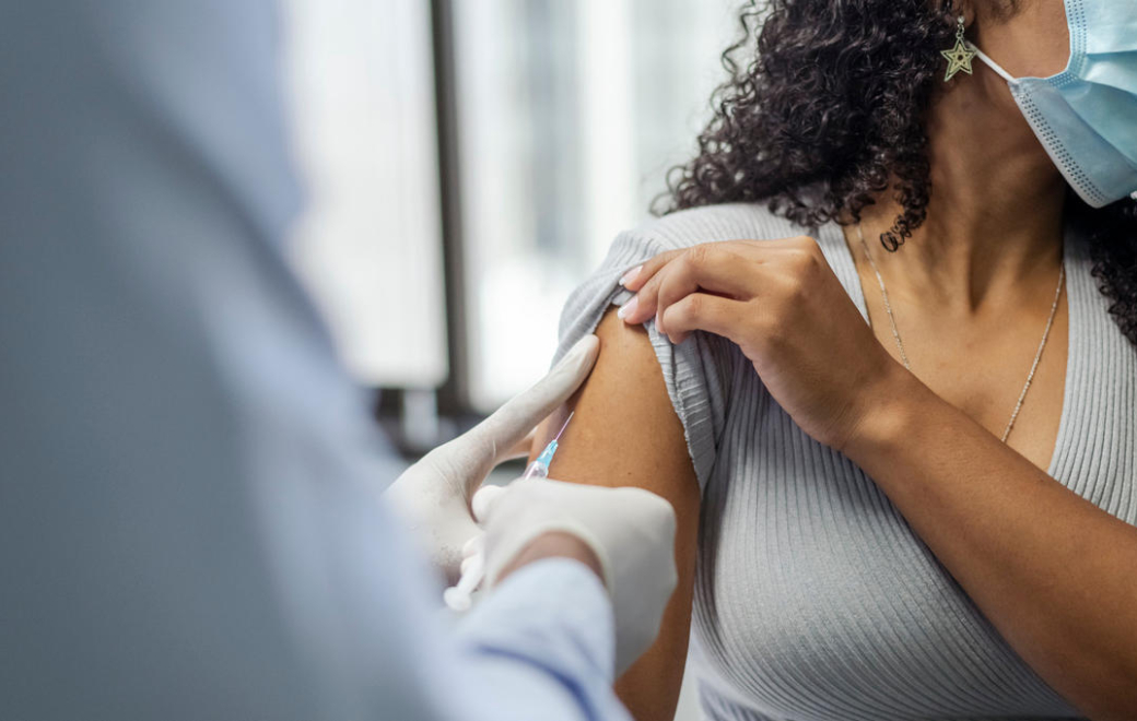 Vaccins Covid-19 : c’est parti pour le rappel avec Sanofi/GSK