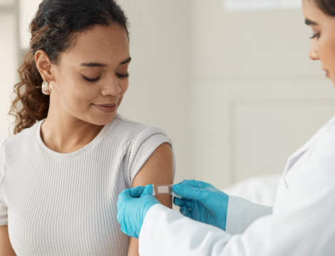 Prescription de vaccins par le pharmacien : faut-il croire au Père Noël ?