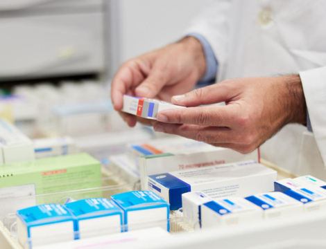 Pyostacine 500 mg : des boîtes trilingues