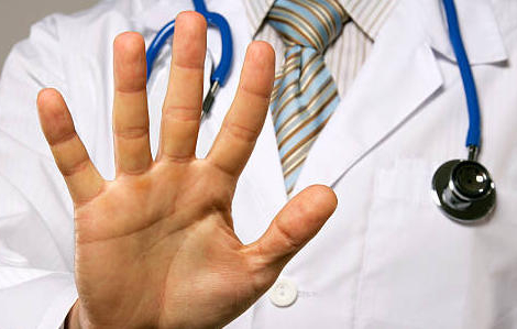 Biosimilaires : ces médecins opposés à la substitution par les pharmaciens