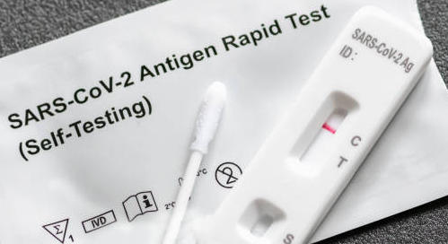 Tests antigéniques et autotests : leur taux de TVA change