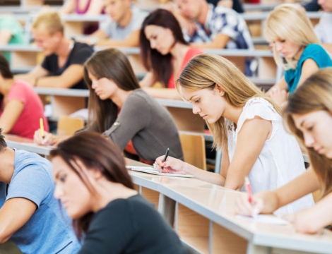 Attractivité de l&rsquo;officine : une bonne idée, l’accès direct aux études de pharmacie ?