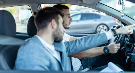 Petits « plus » au salaire : une règle de bonne conduite avec les apprentis