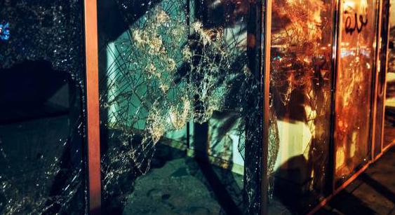 Emeutes : comment réagir quand la pharmacie est prise pour cible ?