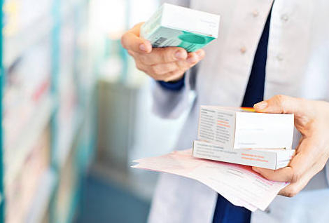 Médicaments : mieux prescrire pour encore plus économiser