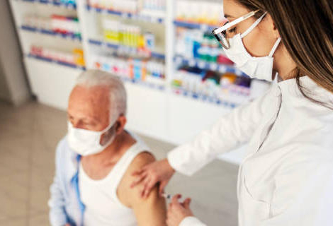 Vaccination contre la grippe : la moitié des vaccins réalisée en pharmacie