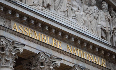 Dérives sectaires : une loi pour rappeler qu’on ne plaisante pas avec la santé 