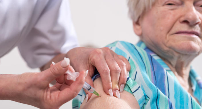 Infirmiers libéraux : comment compenser les pertes liées à la vaccination en pharmacie ?