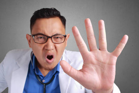 Négociation conventionnelle des médecins libéraux : gros clash avec l’Assurance maladie, tout est en suspens !