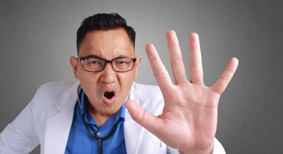 Négociation conventionnelle des médecins libéraux : gros clash avec l’Assurance maladie, tout est en suspens !