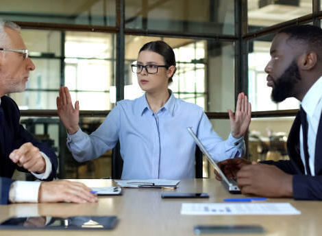 Economie : signer l’avenant conventionnel pour sauver les officines les plus fragiles ?