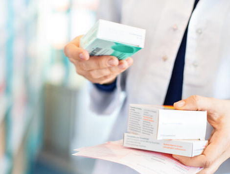 Interactions médicamenteuses sur les ordonnances : alerter les médecins « à bon escient »