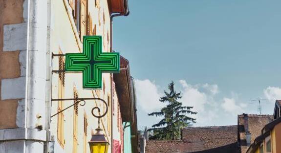Déterminer au plus vite les pharmacies fragiles pour les aider