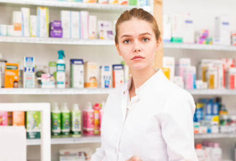 Pénurie de médicaments : l’hiver 2024 sera-t-il aussi catastrophique que celui de 2023 ?