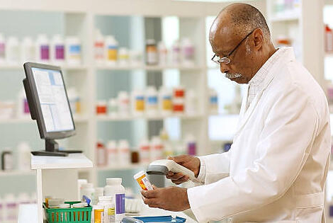 Tramadol et codéine : qui va équiper les pharmaciens d’un scanner à QR code ?