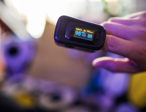Oxymètres pour autosurveillance du Covid-19 : y aura-t-il suffisamment de stock ?