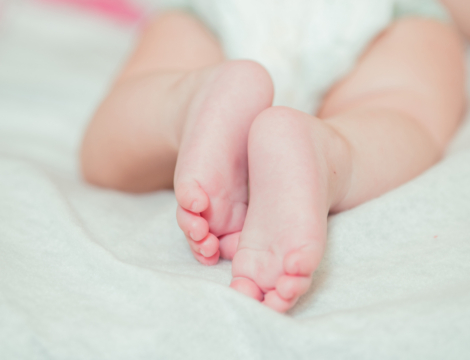 Le dépistage des amyotrophies spinales proximales est-il pratiqué dès la naissance ?