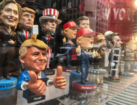 Médicaments : l’Europe est-elle menacée par la politique de Donald Trump ?