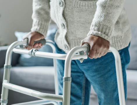 Déambulateurs : types, critères de choix et conseils de délivrance