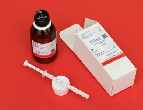 Préparation du Julep gommeux au mortier à l’officine