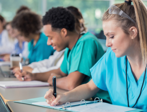 Déserts médicaux : les étudiants en ligne de mire