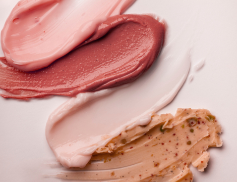 Maquillage en pharmacie : la clean beauty bouscule les codes