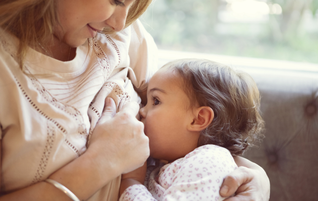 « Engorgement mammaire : l’allaitement à la demande reste la meilleure prévention »