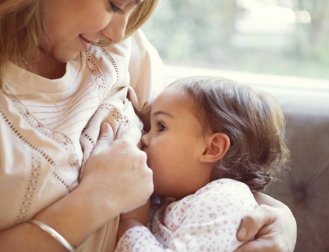 « Engorgement mammaire : l’allaitement à la demande reste la meilleure prévention »