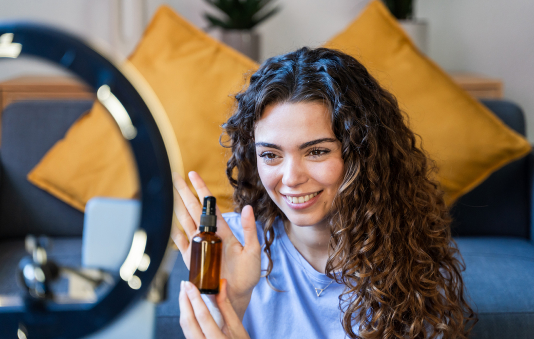 Réglementation des influenceurs : l’éclairage d’une avocate fiscaliste