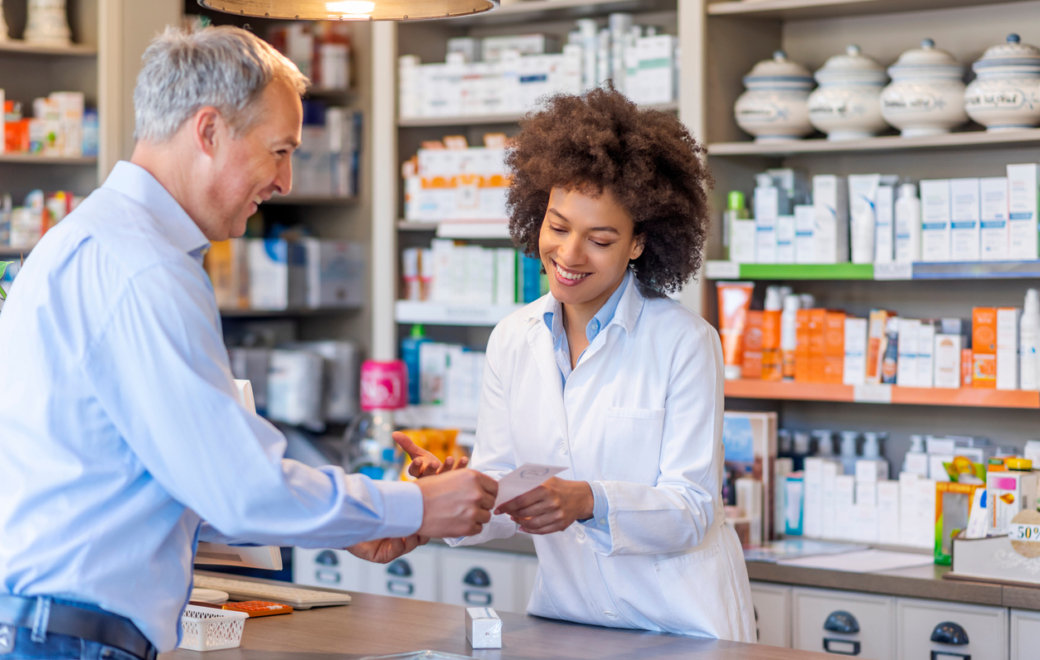 Formation, expérience patient, digitalisation : les clés du succès d’Hello Pharmacie