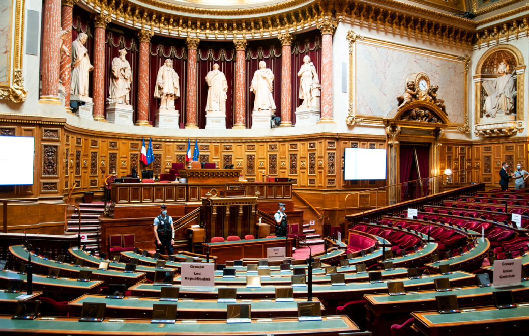 Violences contre les soignants : le Sénat muscle la riposte pénale