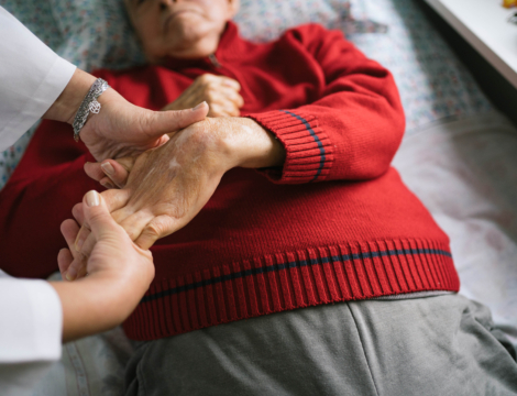 Accompagnement de la fin de vie : 91 % des étudiants veulent un rôle accru du pharmacien