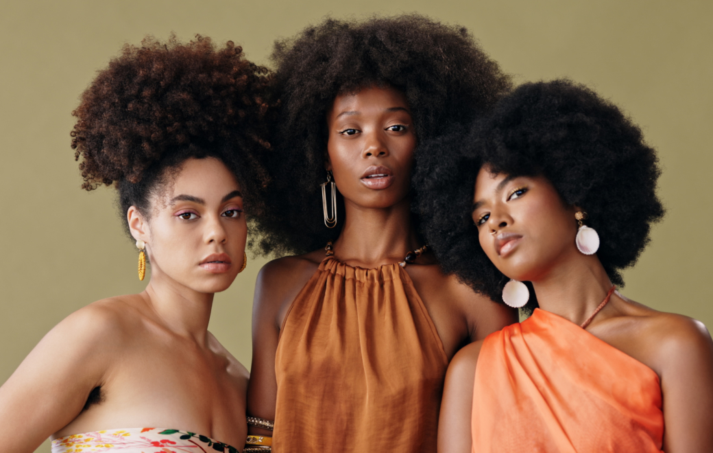 Frizzies : la solution anti-frisottis pour cheveux texturés arrive en pharmacie