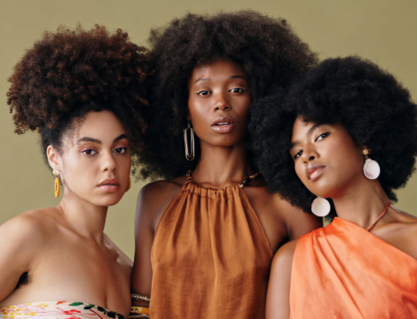 Frizzies : la solution anti-frisottis pour cheveux texturés arrive en pharmacie