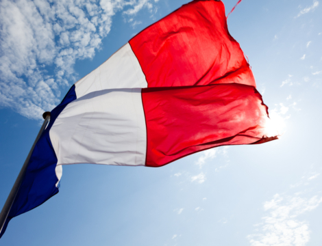 Quid des relocalisations et investissements à l’heure des menaces américaines ?