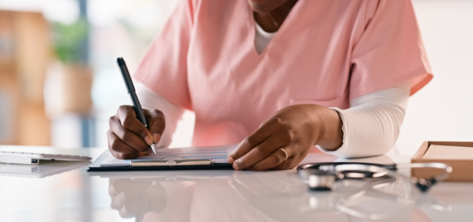 Les infirmiers en pratique avancée peuvent désormais initier des traitements