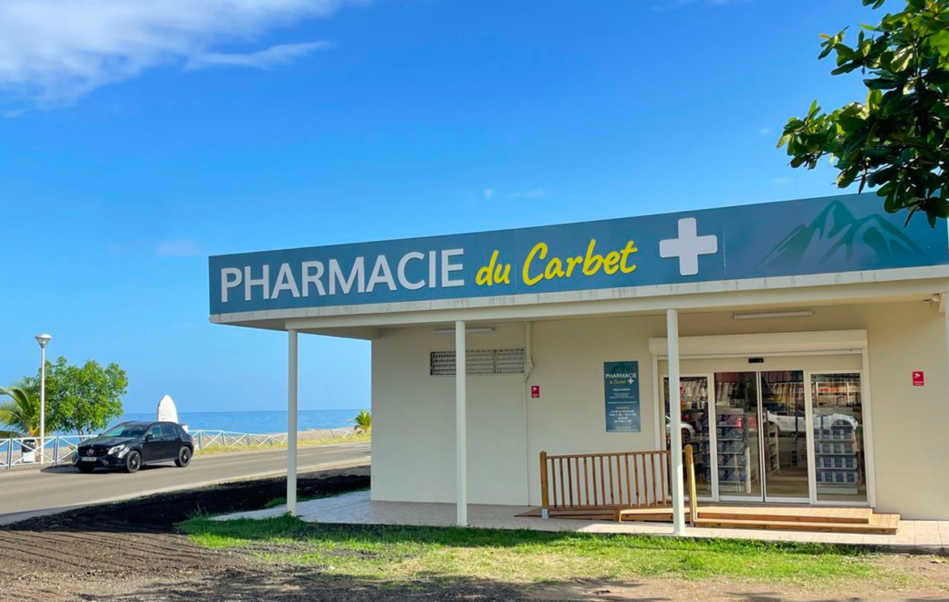 Martinique : la pharmacie du Carbet rouvre ses portes