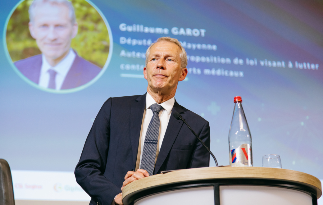 Pharmacies de proximité en danger : le député Guillaume Garot réclame des mesures fortes