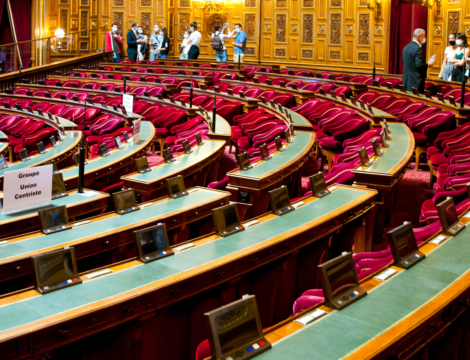 Dépenses de médicaments : les 10 pistes du Sénat pour reprendre la main