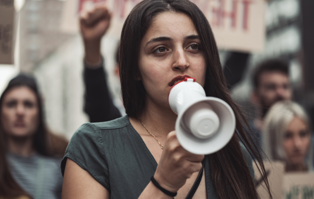 Ordonnances fictives, grève illimitée, retrait des CPTS : les pharmaciens déclarent la guerre au gouvernement