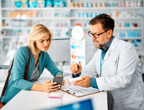 Pénuries de médicaments : une affiche pour raisonner les patients en colère