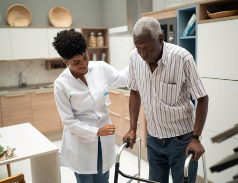 Totum Pharmaciens : Une charte pour structurer la visite à domicile