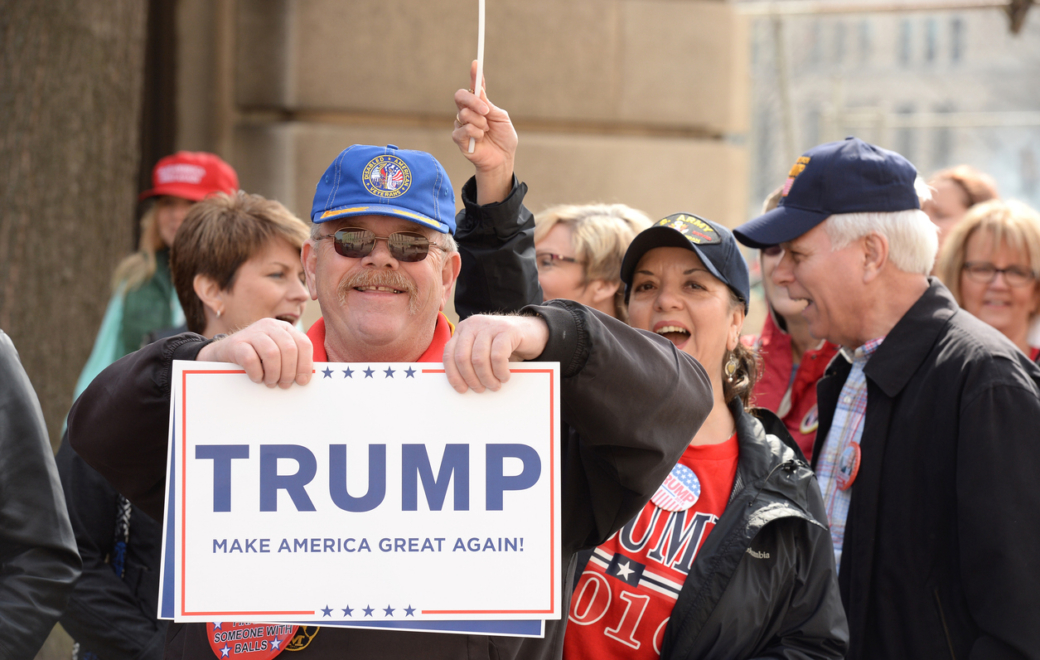 Trump menace d’une surtaxe de 200 % sur les médicaments : un séisme potentiel pour l’économie officinale ?