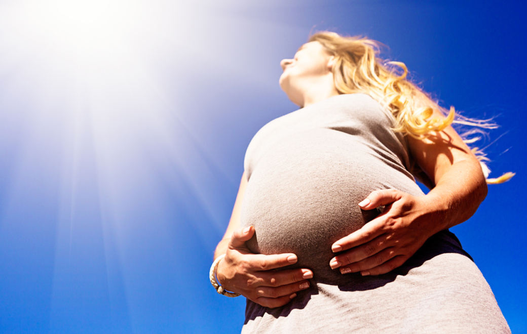 Chaleur et grossesse : les bons gestes