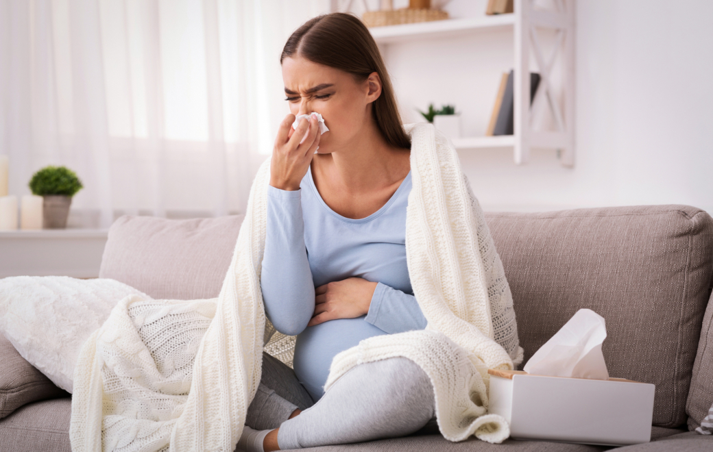 Pourquoi la grossesse expose-t-elle à davantage de complications infectieuses ?