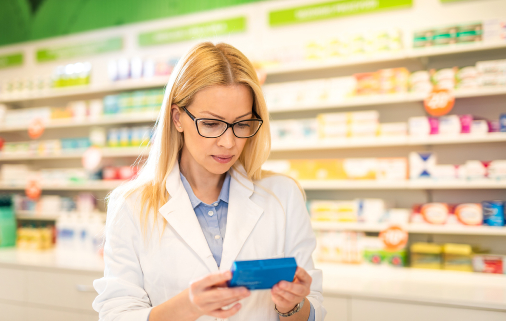 Les pharmaciens sont-ils parmi les moins bien payés du système de santé ?