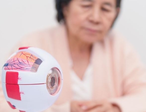 2/5 – Thérapeutique : les traitements de la DMLA