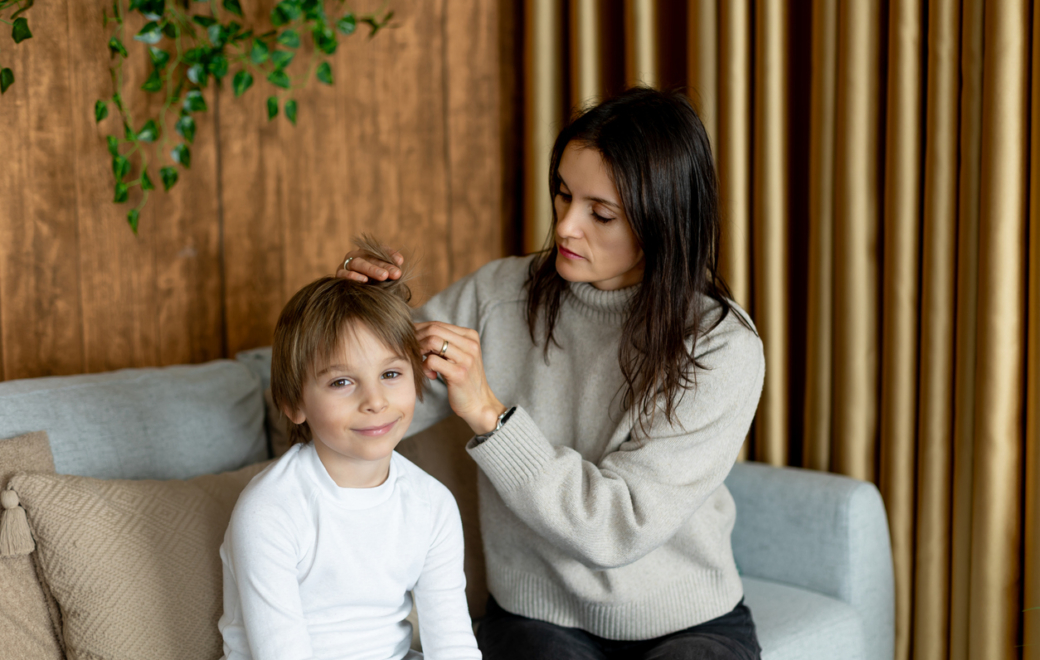 Comment éviter que mon enfant attrape des poux ?