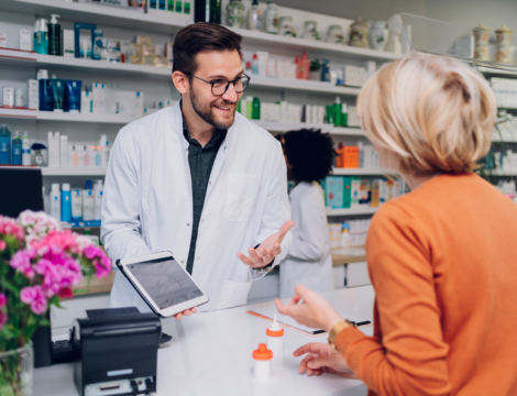 Comptoir officinal : optimiser l’espace sans sacrifier la relation patient