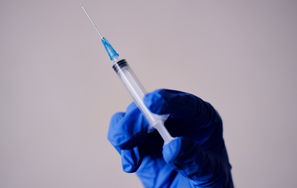 Vaccination antigrippale en pharmacie : vacciner dès maintenant, oui ou non ?